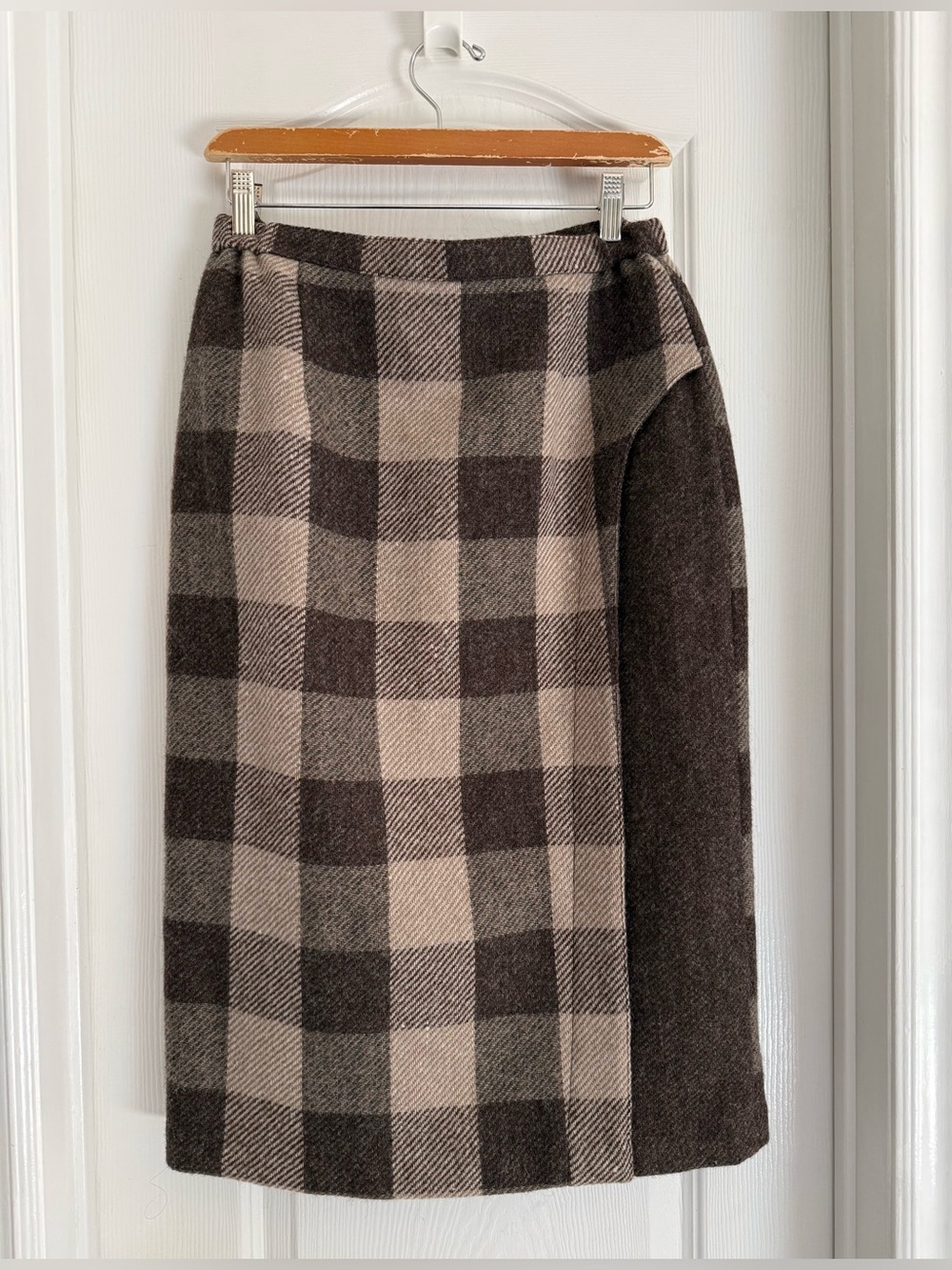 Cozy VTG Plaid Midi Skirt - Taupe & Dark Brown